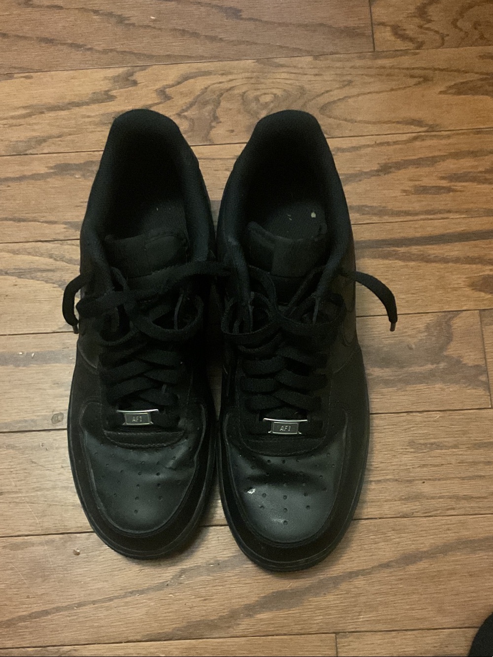 Nike Men's Black Low-Top Athletic Sneakers